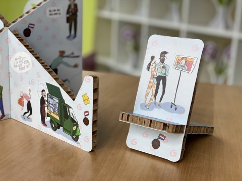 kartonnen telefoonhouder bizzprint.nl